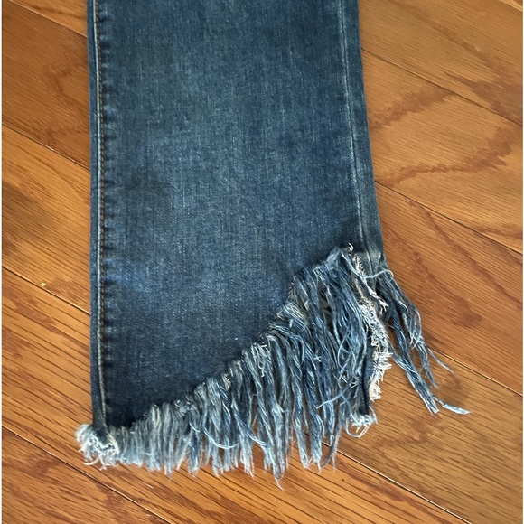 High Rise Freyed Hem Jean - Picture 2 of 4